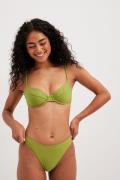 Jessica Haller x NA-KD Bikinitruse med høy skjæring - Green