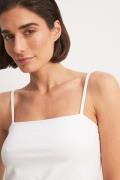 NA-KD Dobbel brettet singlet med tynne stropper - White