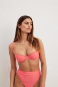 NA-KD Swimwear Bikinitruse med høyt liv - Pink