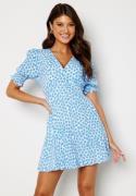 FOREVER NEW Claire Puff Sleeve Skater Dress Azure Retro Ditsy 40