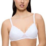 Triumph BH Amourette Non Wired Padded Bra Hvit B 75 Dame
