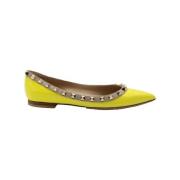 Pre-owned Gul Leather Valentino Flats