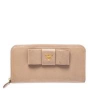 Pre-owned Beige Leather Prada lommebok