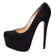 Pre-owned Svart stoff Christian Louboutin haeler