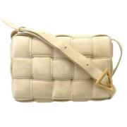 Pre-owned Beige semsket skinn Bottega Veneta kassettveske