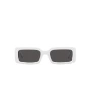Elegante hvite solbriller med grå linser