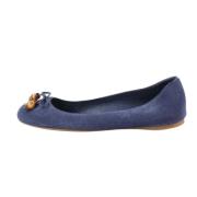 Pre-owned Suede flats