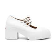 Hvite flate sko med gummispiss
