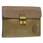 Pre-owned Leather clutches