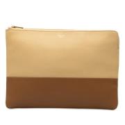 Pre-owned Leather clutches