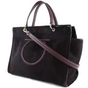 Pre-owned Fabric handbags