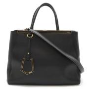 Pre-owned Leather handbags