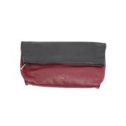 Pre-owned Leather pouches