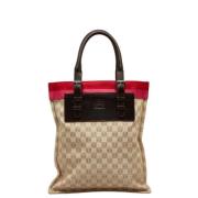 Pre-owned Fabric handbags