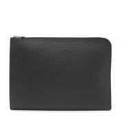 Pre-owned Leather clutches