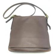 Pre-owned Leather shoulder-bags