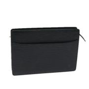 Pre-owned Leather clutches