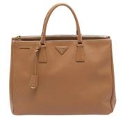 Pre-owned Leather totes