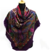 Pre-owned Silk scarves