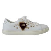 Hvite Skinn Sneakers med Gull Studs