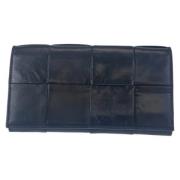 Pre-owned Leather wallets