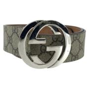 Pre-owned Canvas belts