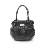 Pre-owned Leather handbags