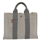 Pre-owned Canvas handbags