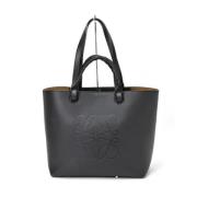 Pre-owned Leather totes