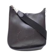 Pre-owned Leather shoulder-bags