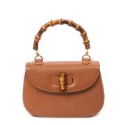 Pre-owned Leather handbags