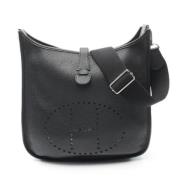 Pre-owned Leather shoulder-bags