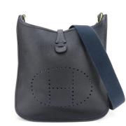 Pre-owned Leather shoulder-bags