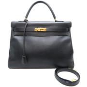 Pre-owned Leather handbags