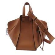 Pre-owned Leather shoulder-bags