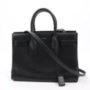 Pre-owned Leather handbags