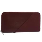 Pre-owned Leather wallets