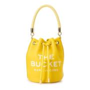 Skinn Bucket Bag med Teksturert Slogan