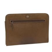 Pre-owned Leather clutches