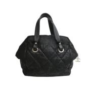 Pre-owned Fabric handbags