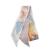 Pre-owned Silk scarves