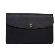 Pre-owned Leather clutches