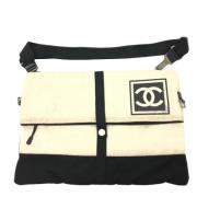 Pre-owned Canvas chanel-bags