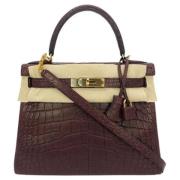 Pre-owned Leather handbags