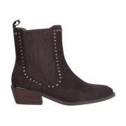 Flat nagle bootie