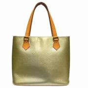 Pre-owned Fabric handbags