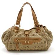 Pre-owned Canvas handbags