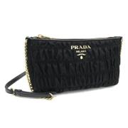 Pre-owned Leather prada-bags