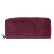 Pre-owned Leather wallets