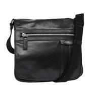 Pre-owned Leather shoulder-bags